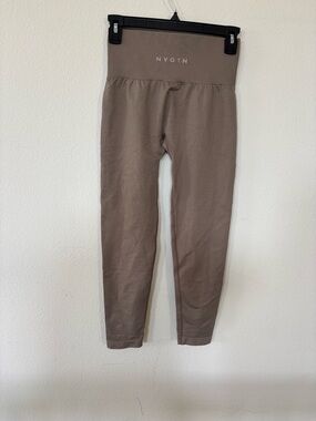 NVGTN High-Waist Leggings in Taupe